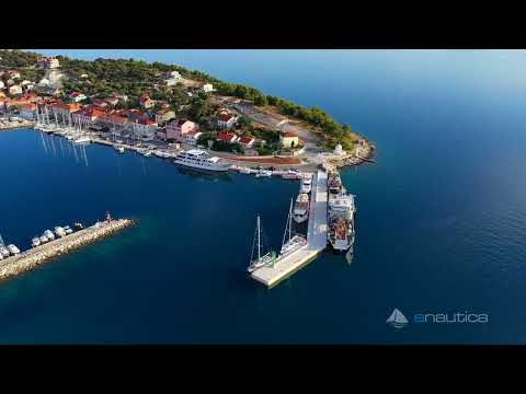 Port Sali, iskand Dugi (Aerial shot)