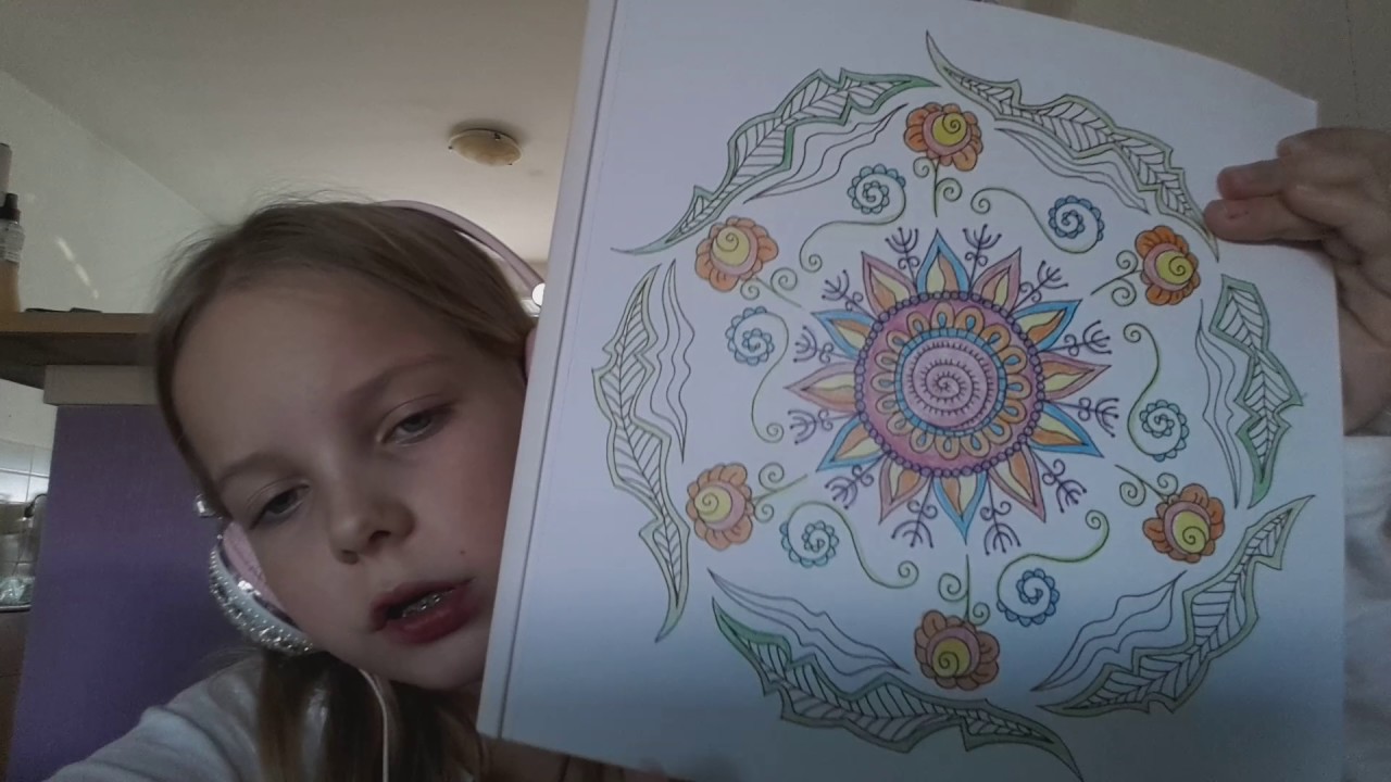 Een mandala inkleuren