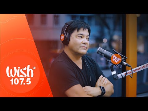 Martin Nievera performs “Smile Again” LIVE on Wish 107.5 Bus
