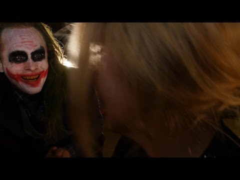 En kort jokerfanfilm som spelades in som en liten förlängning på den två veckorskurs i karaktärsarbete vi hade med Eva Johansson och Louise Löwenberg under filmskådespelarkursen 2016.