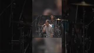 @happymondaysofficial supporting @oasisinetofficial at Wembley Stadium (July 22nd, 2000)