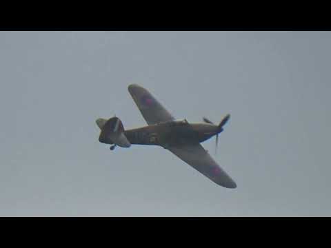 Hawker Hurricane Mk 1 R4118 gives a great display at Abingdon Air Show 2024
