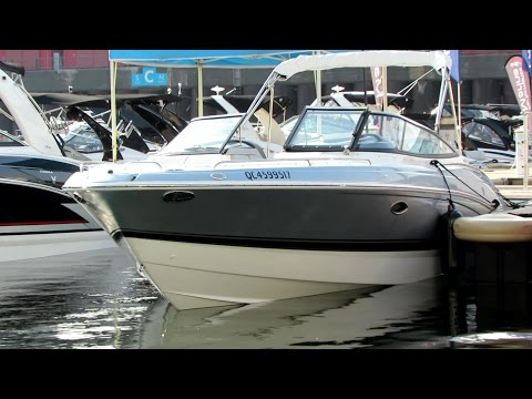 2014 Formula 270BR Motor Boat - Exterior and Interior Walkaround - 2014 Montreal In Water Boat Show