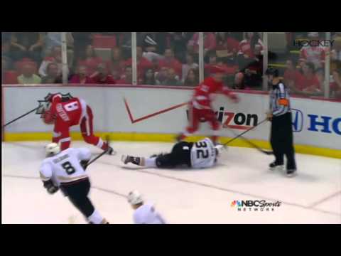 Justin Abdelkader Hit To The Head On Toni Lydman - 04/05/2013