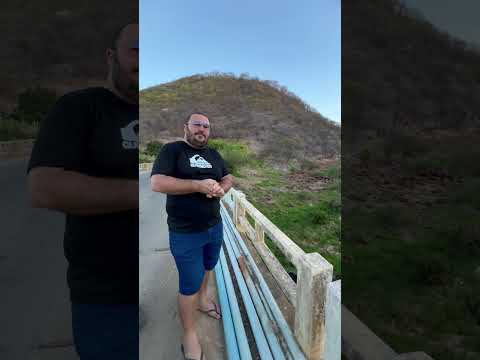 Mostrando a ponte de mãe d’água