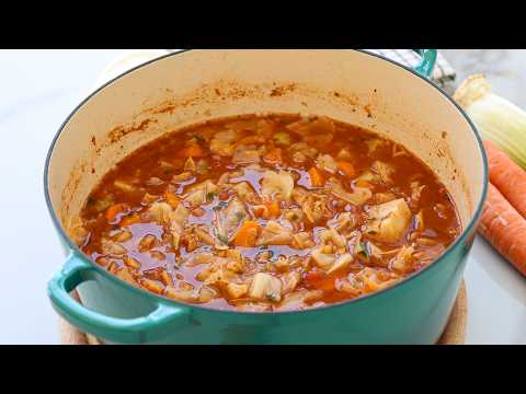 Detox Cabbage Soup – Light, Nutritious & Easy