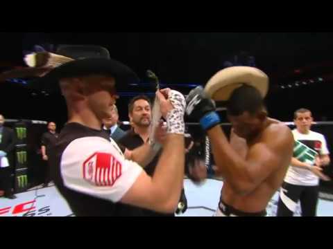 Cowboy Cerrone puts a feather in Alex Oliveira's hat