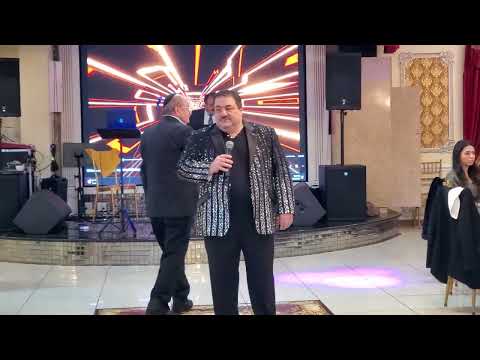 Albert Narkolayev, Onsiyach