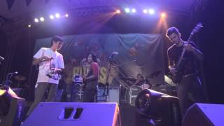 With Fingers Crossed - Staring At Bottles (Live at UP Fair: Roots 2014)