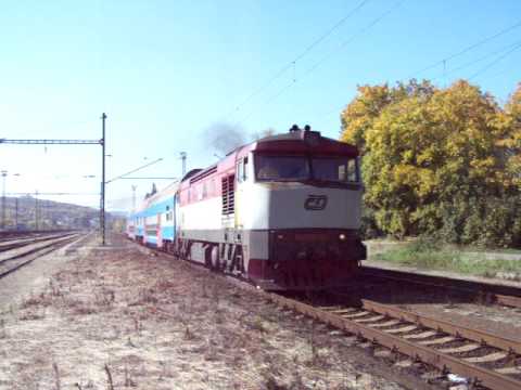 749 146 na čele os. 9058 - rozjezd  Praha Krč - 9.10.2010.