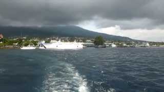 preview picture of video 'Leaving Ternate by boat'