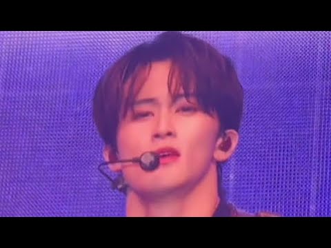 Nct Dream fashion runway😆 #mark #jeno #renjun #jaemin #haechan #chenle #jisung #shorts #kpop #love