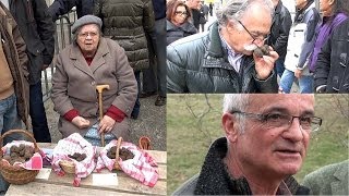 preview picture of video 'Marchés aux truffes de Lalbenque et de Limogne-en-Quercy, et démonstration de cavage'