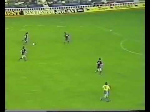Gol de Mágico González contra el Barcelona FC