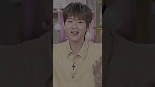 Download lagu Baekhyun 'Don't Go' Live singing @ Vlive #exo #kpopedit #dontgo #vlive #livesinging #baekhyun mp3