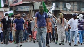 Protests Persist as Curfew Is Lifted in Kashmir