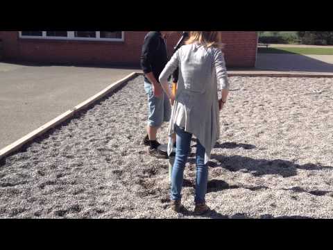 Sjov på legepladsen