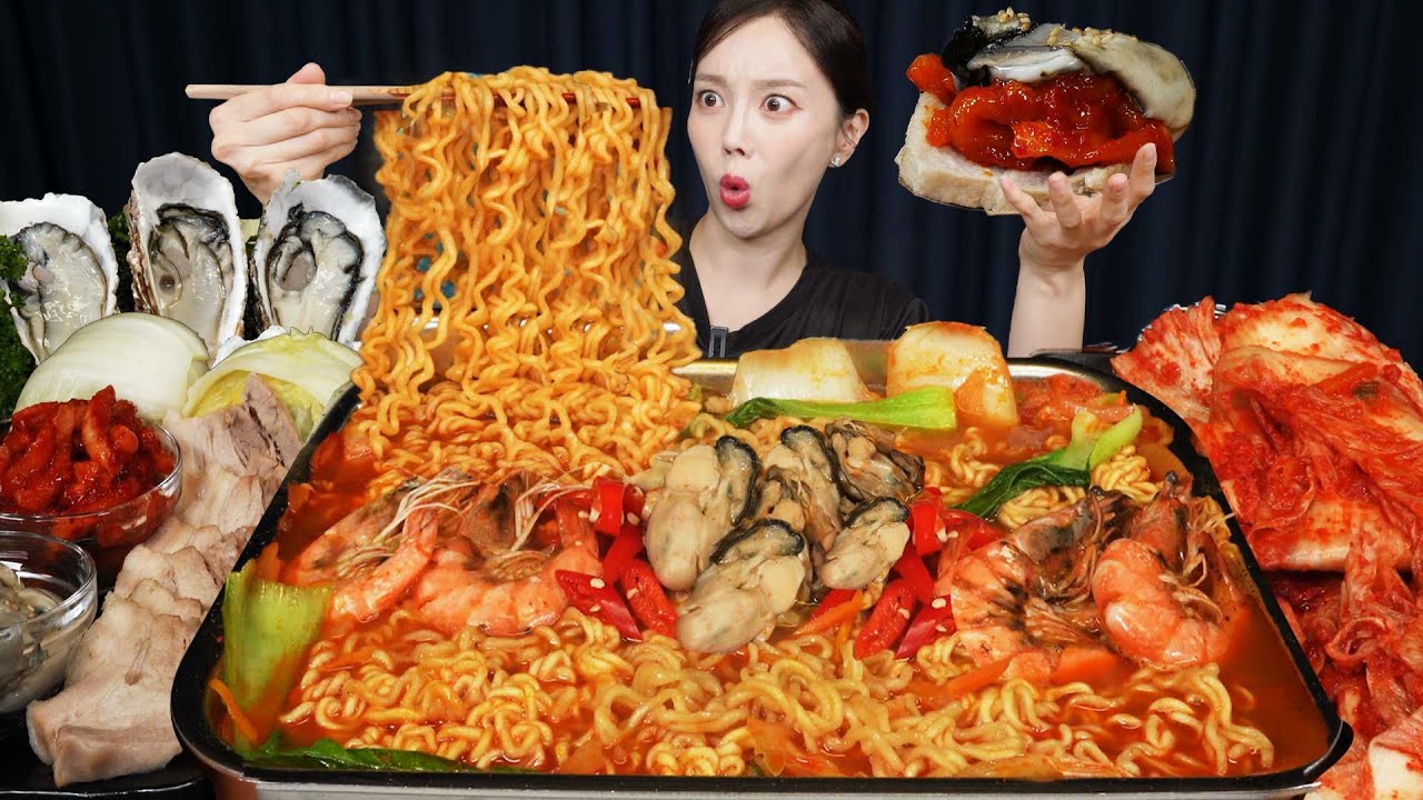 제철 굴 🌊 해물 굴라면 레시피 & 먹방 Spicy Oyster ShinRamyun Korean Convenience Store Food Mukbang ASMR Ssoyoung