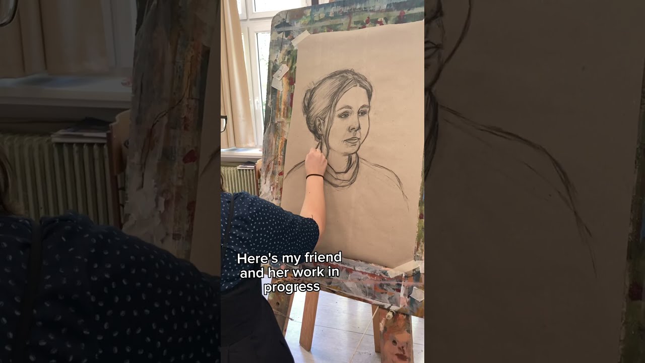 Going to an Art School so you don't have to -  FIRST TIME drawing with a live model PART 1 #shorts