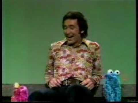 Sesame Street - Bob and Yip-Yips. Song "Hi Friend"