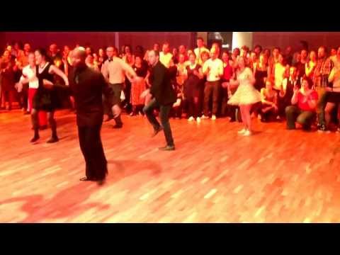 The Snowball 2013 - Swing Stroll Performance