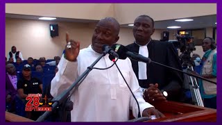 TOUMBA DIAKITE AVEC MAITRE BEA DANS CETTE PARTIE DU PROCES. @SIRANKATV @SIRANKATV