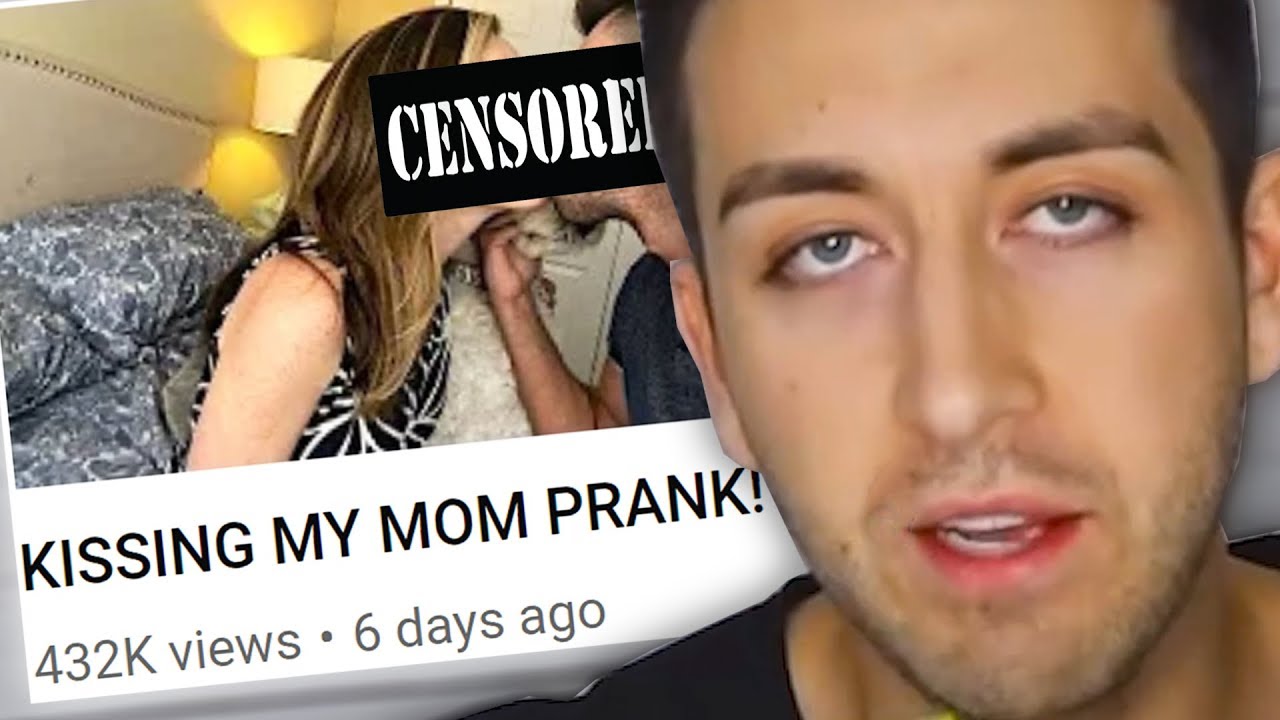 YOUTUBER KISSES HIS ACTUAL MOM AS A 