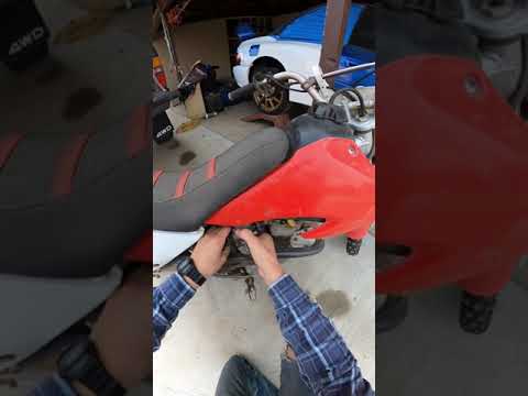 I bought a non-running dirtbike and fixed it. #hopefully #shorts #gg #honda #dirtbike #diy #new