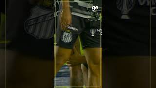 NEYMAR RECEBEU UMA MASSAGEM NA COXA NO AQUECIMENTO DE SANTOS X VASCO | #shorts | ge.globo