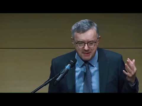 Il totalitarismo (lezione sui totalitarismi spiegati da Alessandro Barbero)