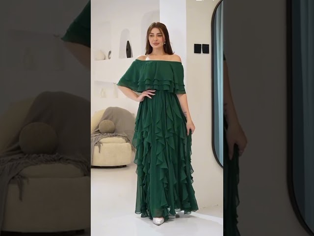 فستان ناعم شيفون ستايل اوشولدر مزين بكرانيش