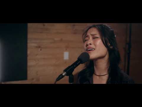 Chynna Lewis - Blue (Live)