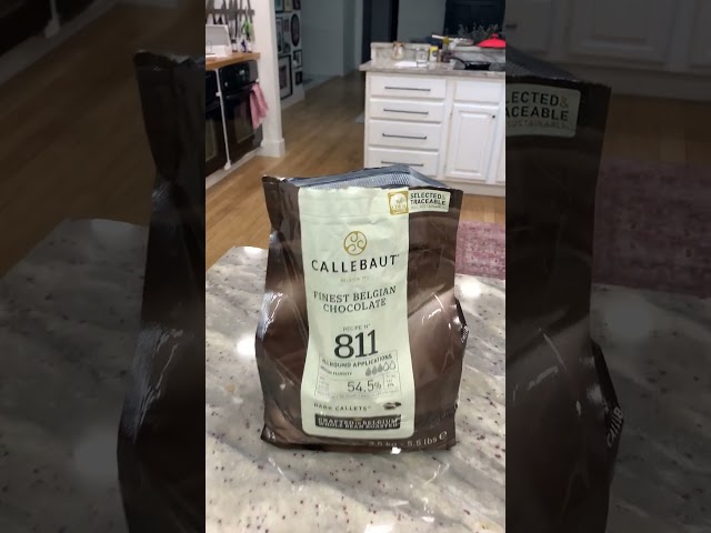 Vídeo relacionado con Chocolate blanco en gotas Callebaut 28% bolsa de 400 gramos