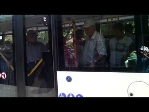 Autobuzele 7B si 19 plecand din statia Gara Nord