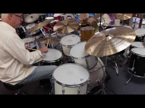 Vintage 1980's Yamaha Recording Custom in Arctic White 22, 12, 13, 16