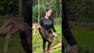 Download lagu wow bikin tegang melihat kehidupan gadis desa bohay hidup sederhana 😍😍 mp3