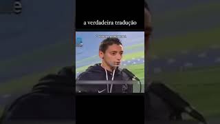 Homem rindo muito com os jurados #comedia #humor #engraçado