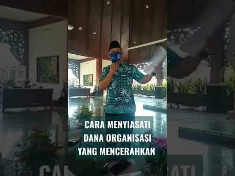 MENCERAHKAN ; SEKRETARIS FKUB PAMEKASAN MEMBERI MOTIVASI DI HADAPAN PENGURUS 13 KECAMATAN TERLANTIK