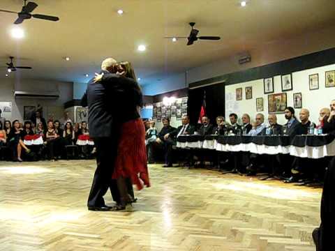  Rubén Harymbat  is  dancing  to  the  tango  "  Mandria  "
