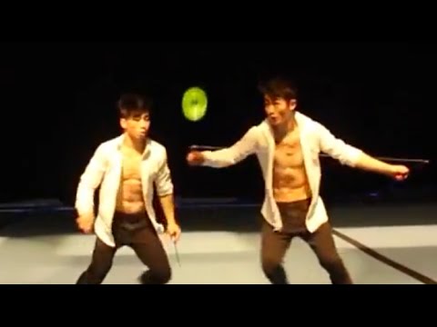 Crazy Diabolo Performance by Duo Wang
