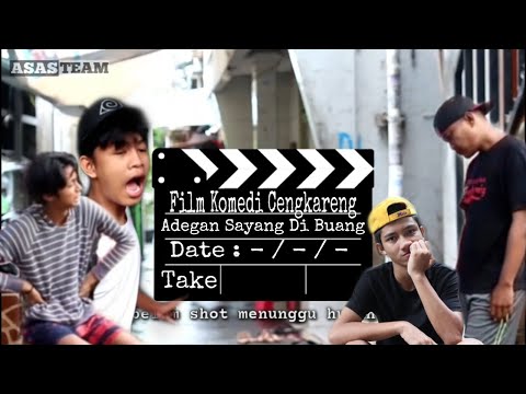 adegan-salah-sayang-kalo-dibuang-film-komedi-cengkareng