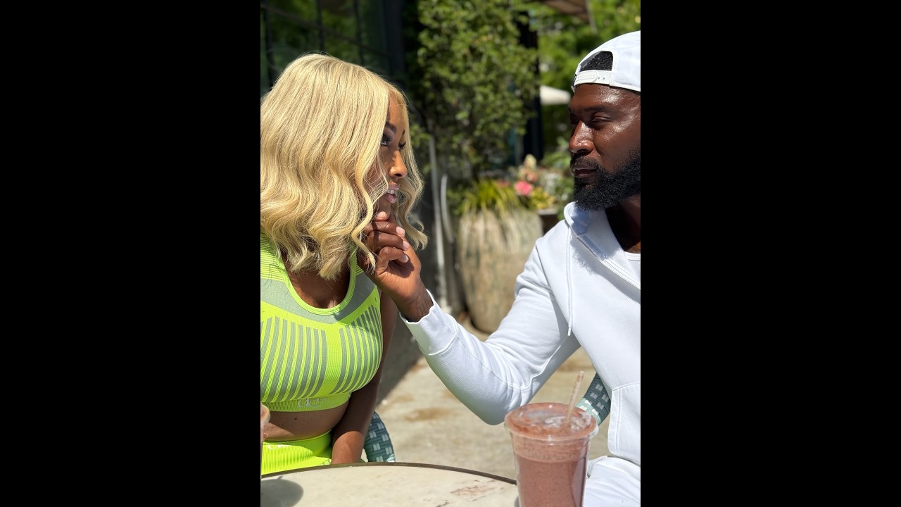 When Dave finds out Amber wears colored contacts!