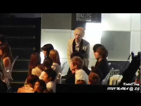 [FANCAM] 111129 MAMA SJ Cut 10 Artiste of the Year