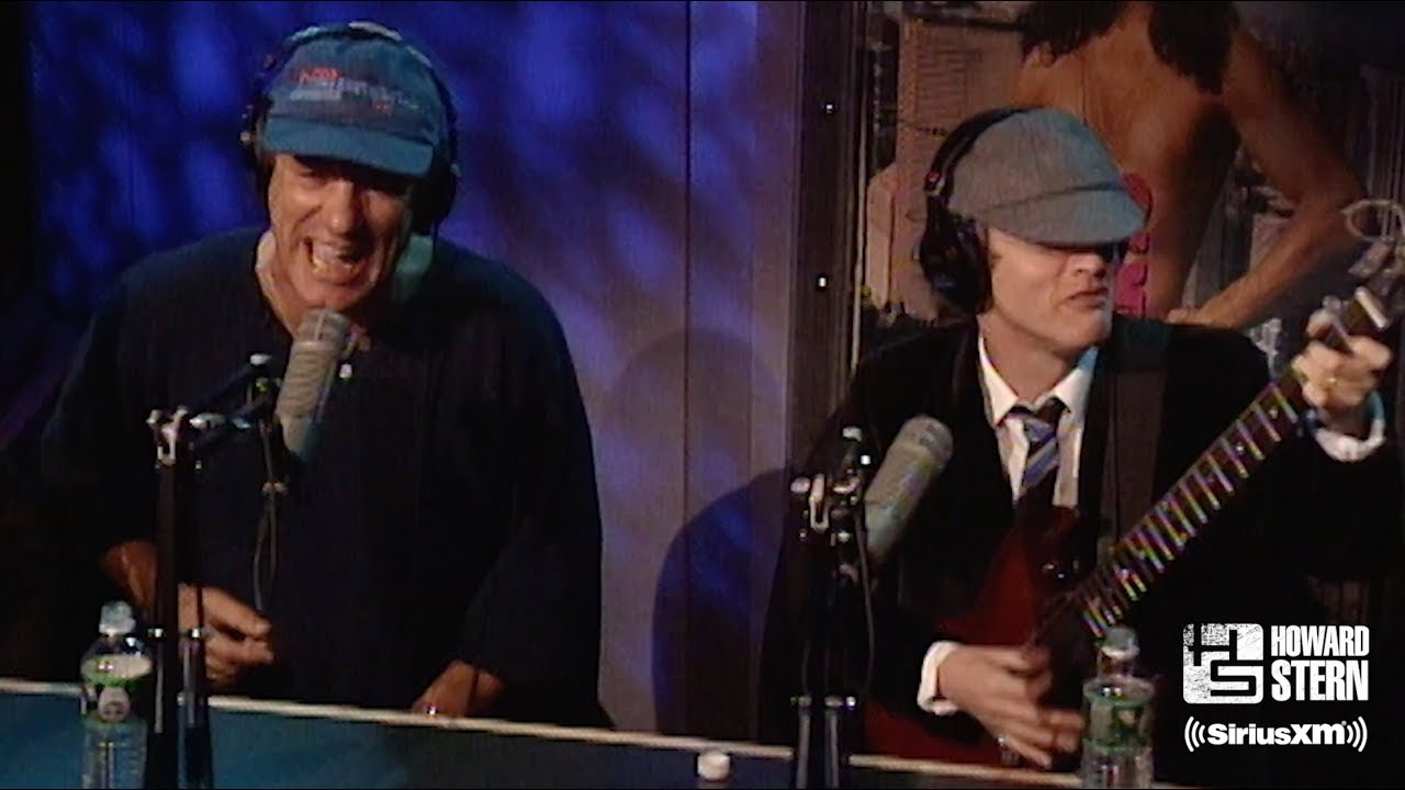 AC/DC - You Shook Me All Night Long - в Шоуто на Хауърд Стърн (1997)