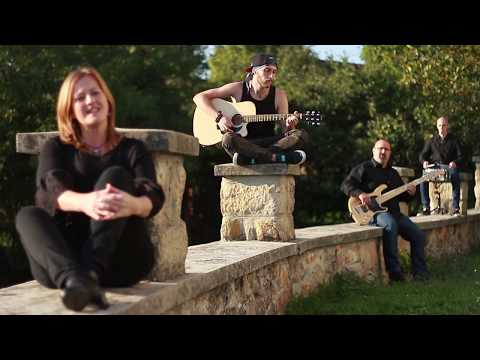 Emberöltő: Itt van a szívem (HIVATALOS VIDEOKLIP)