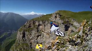 preview picture of video 'BASE wingsuit fly in mountains | Бэйс, проксимити полёты в горах'