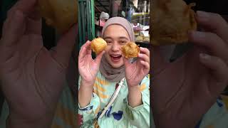 Download lagu The Most Delicious Spicy Wheat Flour!! #bandungculinary #wheat #spicywheat #shorts mp3