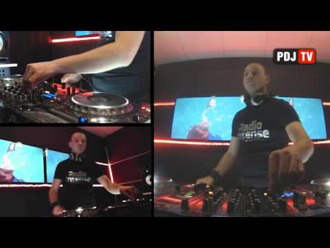 Zhoss - Live @ Radio Intense 04.11.2014