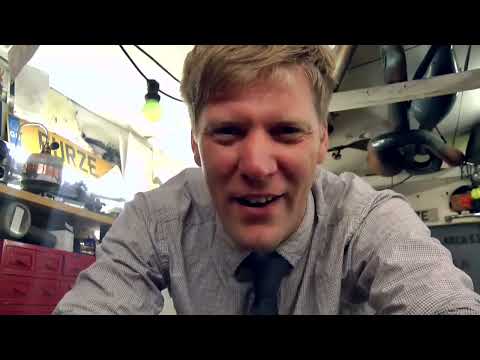 Mark Rober! PAINT Super Soaker Battle (w_ Colin Furze)- Splatoon IRL