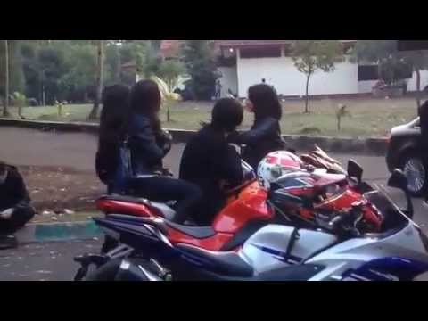 BTS Aliando Prilly Bercandaan Sebelum Adegan Naik Motor (cr aliilypicts)